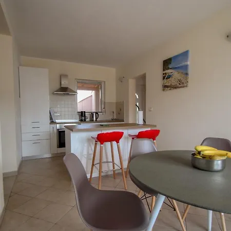 David Two * Bužinija