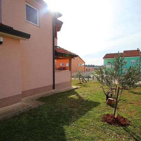 David Two * Bužinija