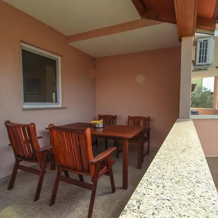 David Two Apartman *