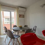 David Two * Bužinija