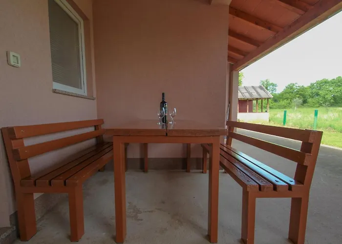 David Two * Buzinija