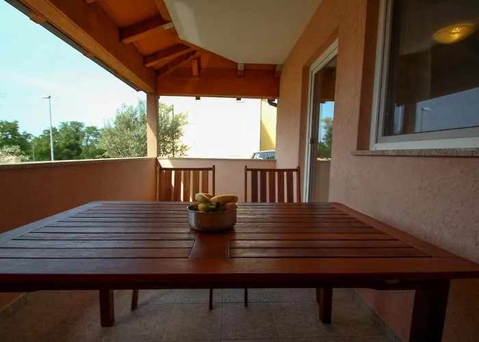 David Two Apartman Buzinija